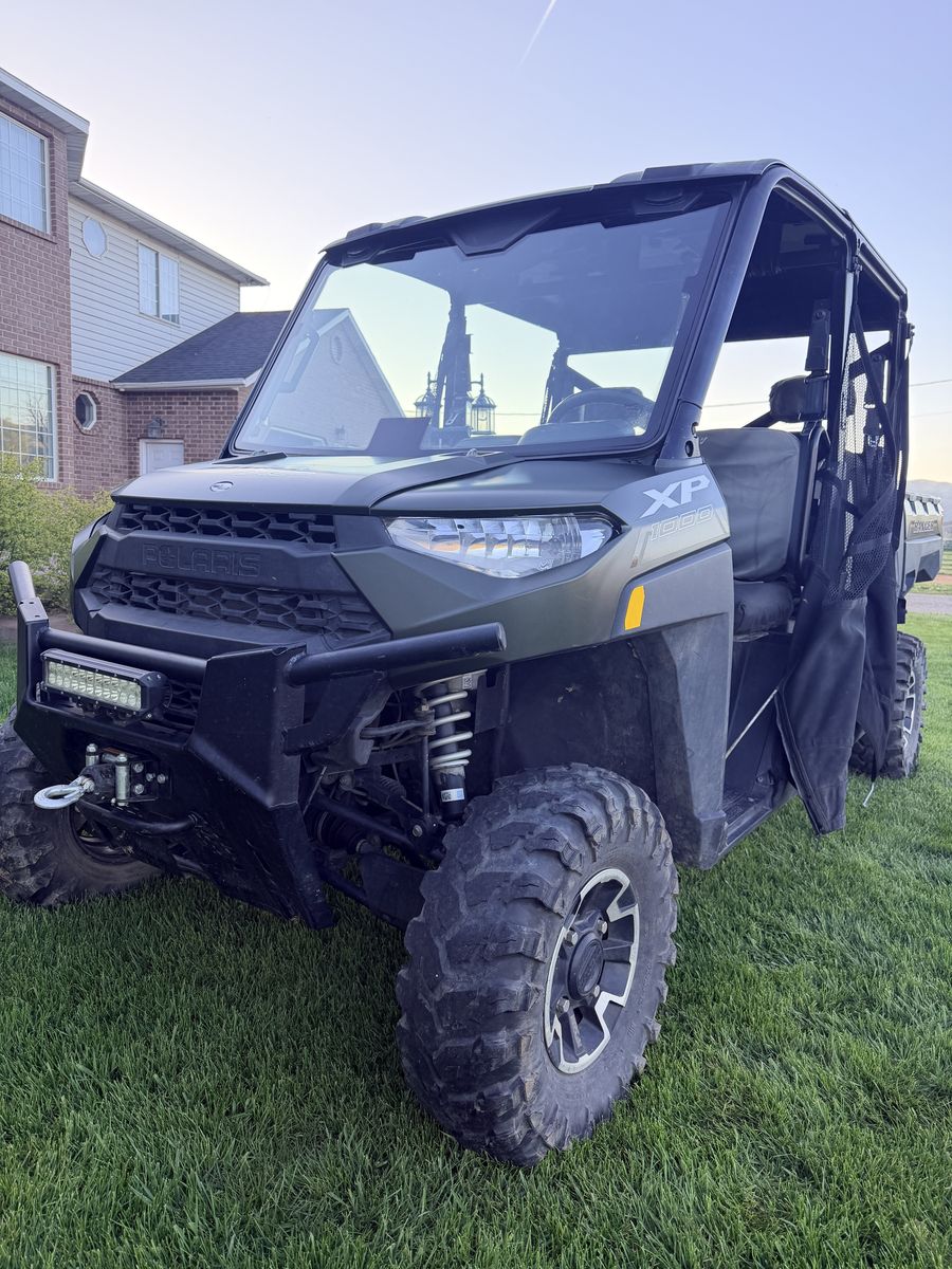 Polaris Ranger XP 1000 Crew Side-by-Side UTV Low mileage
