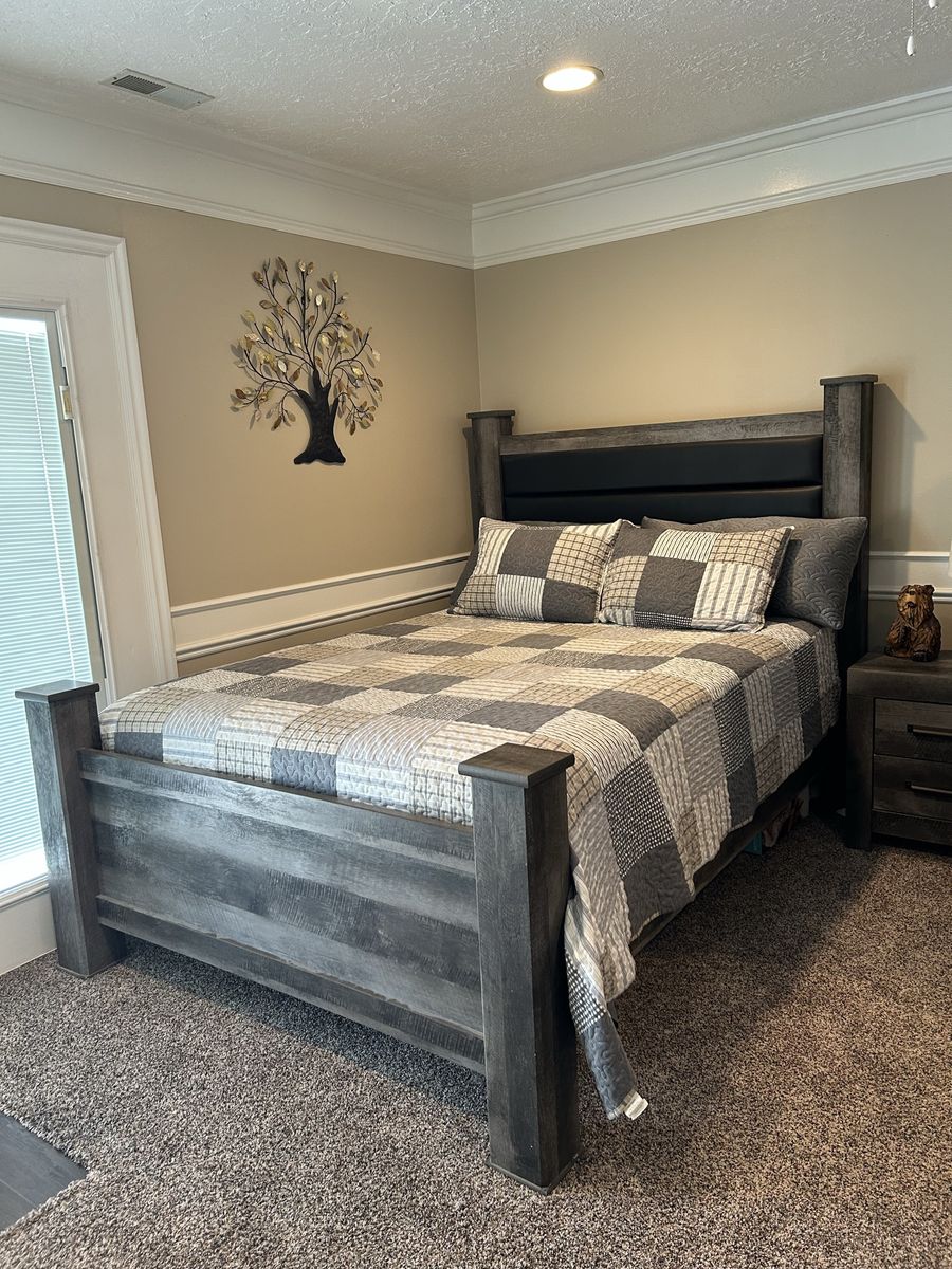 Queen bed