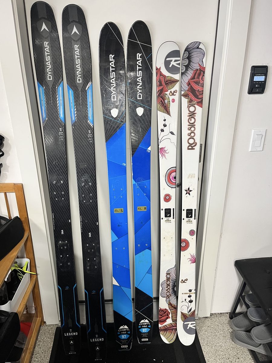 Set Of 3 Skis (186, 178 And 172)