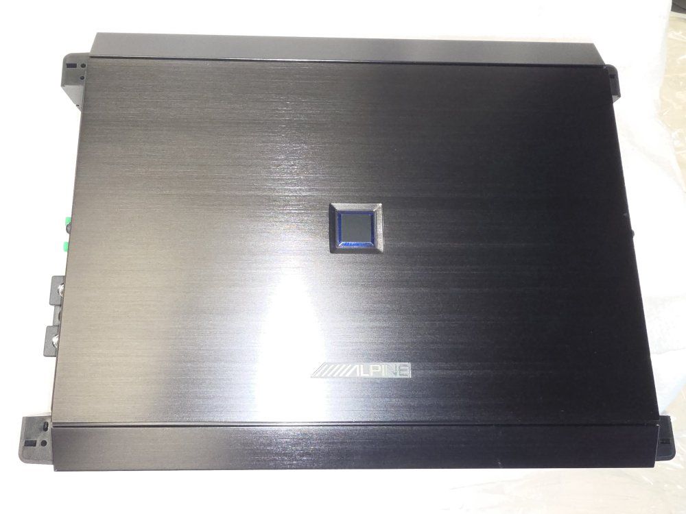Alpine S2-A55V
S-Series 5-channel car amplifier — 40 watts RMS x 4 at 4 ohms + 300 watts RMS x 1 at 2 ohms