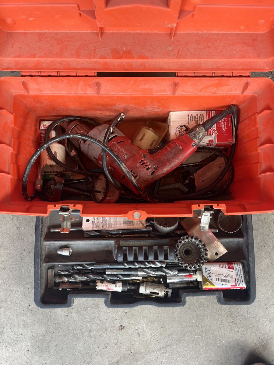 Milwaukee Drill & Bits