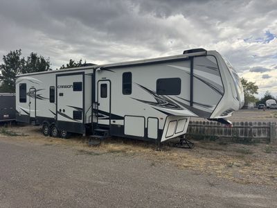 41’ keystone Carbon Toy Hauler
