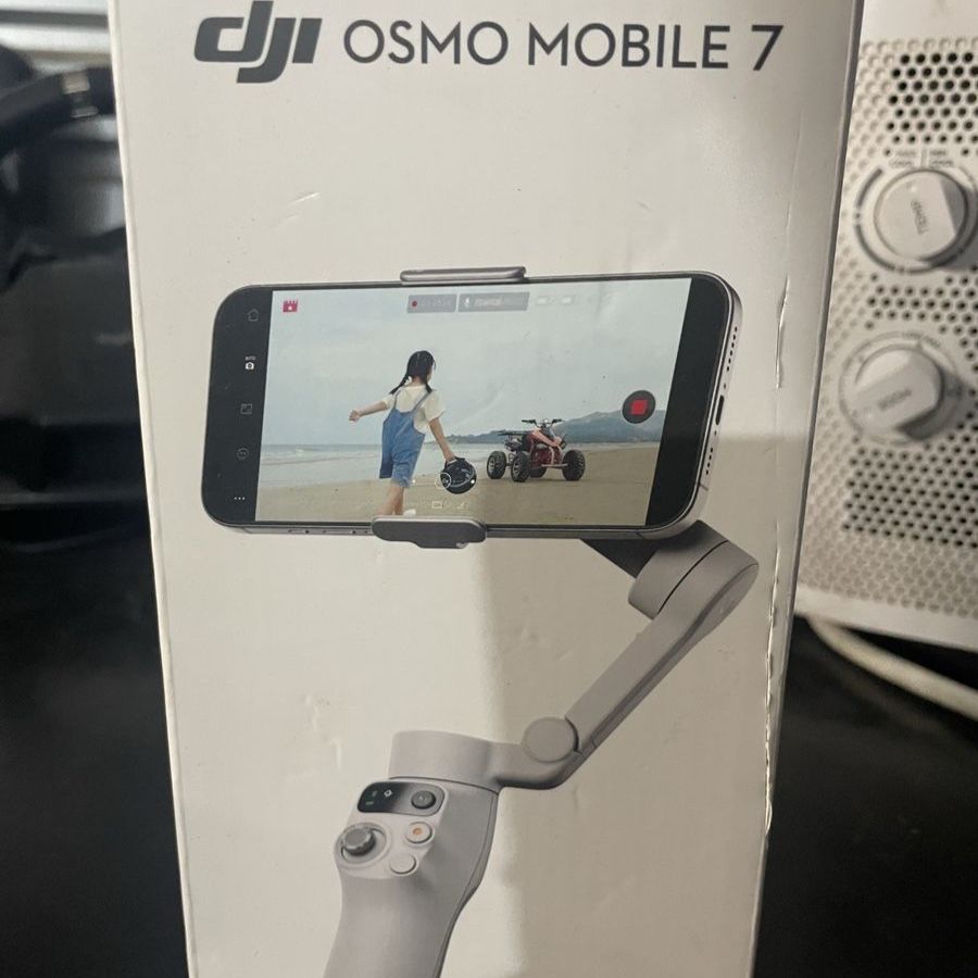 DJI Osmo Mobile 7 Gimbal Stabilizer