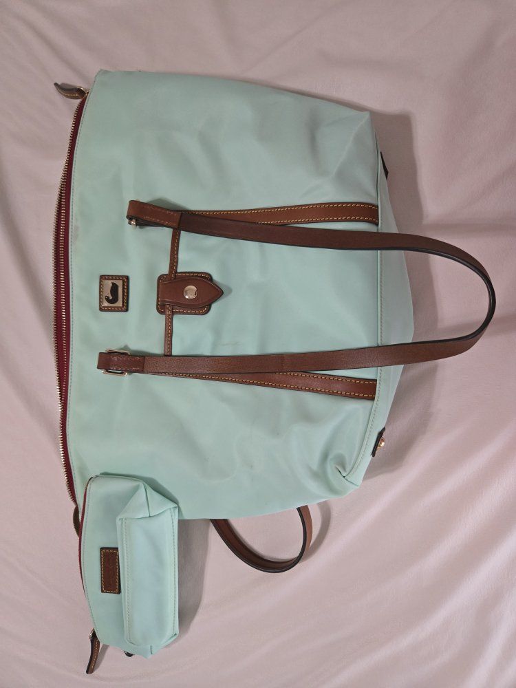 Dooney & Bourke purse