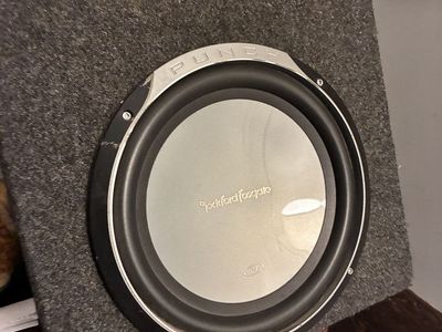 Rockford Fosgate Punch Subwoofer in Box with amp