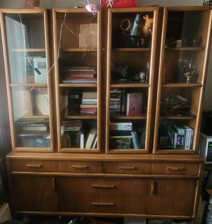 Midcentury modern China Cabinet/ Hutch (60's)