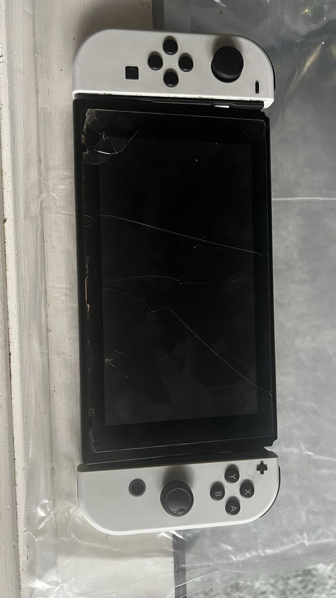 Main image 9