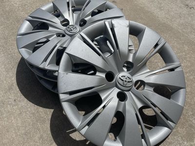 OEM Toyota Yaris 15 inch HubCaps