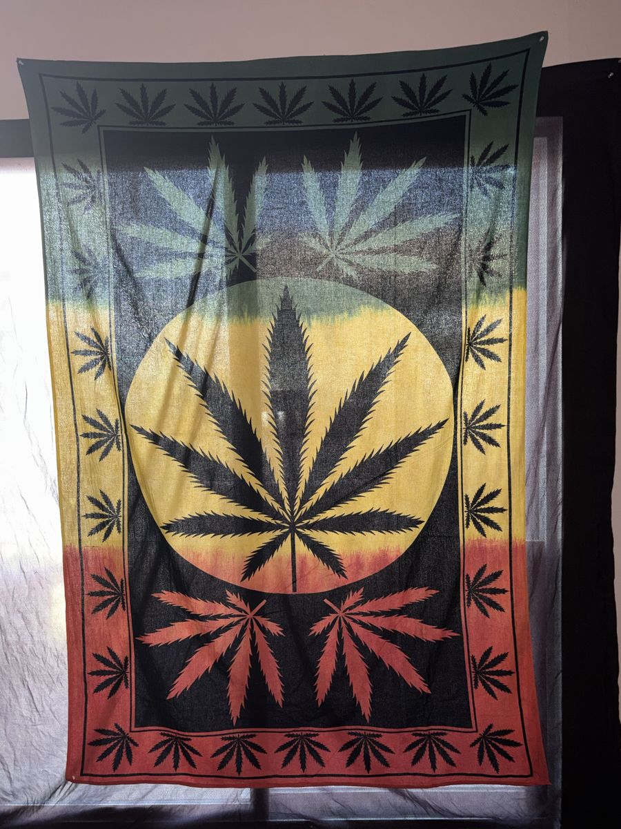 Large Rasta/Reggae Marijuana Weed Leaf Wall Hanging Tapestry Decor