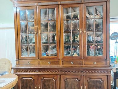 VINTAGE HEIRLOOM QUALITY HUGE BREAKFRONT CHINA CABINET
