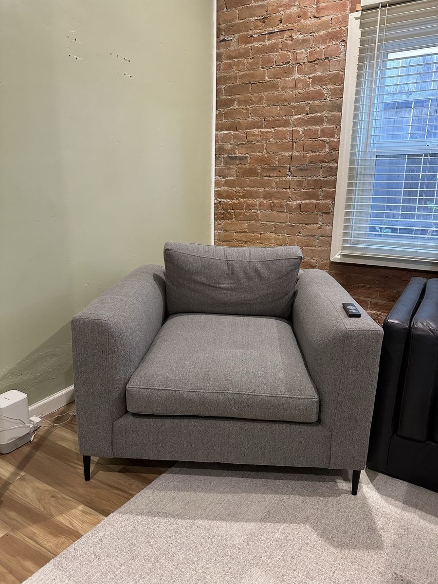 Extra Large Comfortable Modern Gray Armchair - Fabric Upholstery