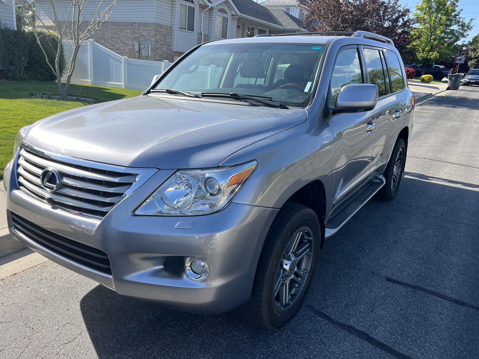 2008 Lexus LX Base