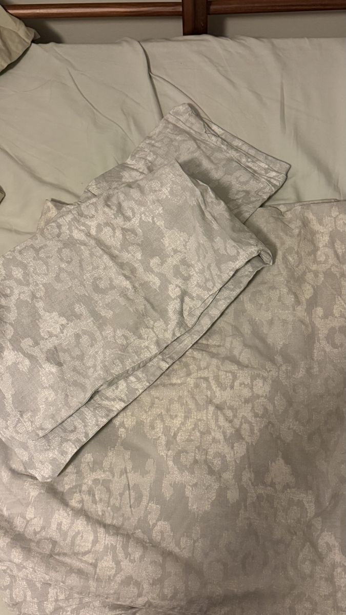 West elm king duvet and shams