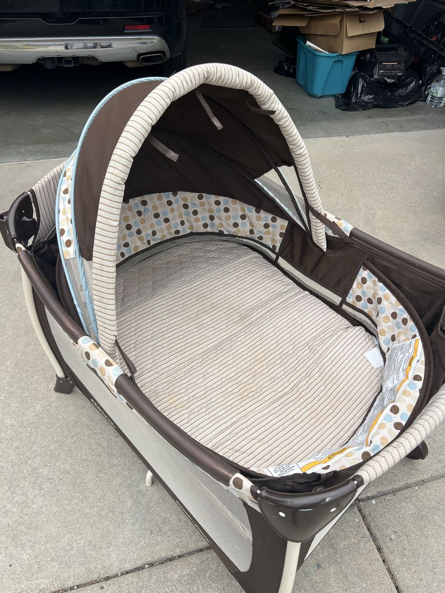 Graco Pack 'n Play Portable Playard, Brown/Blue Dots, Portable Crib & Bassinet