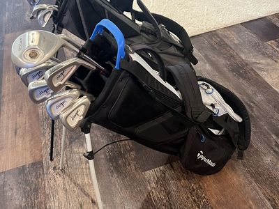 Ping and Hogan, full set of golf clubs.