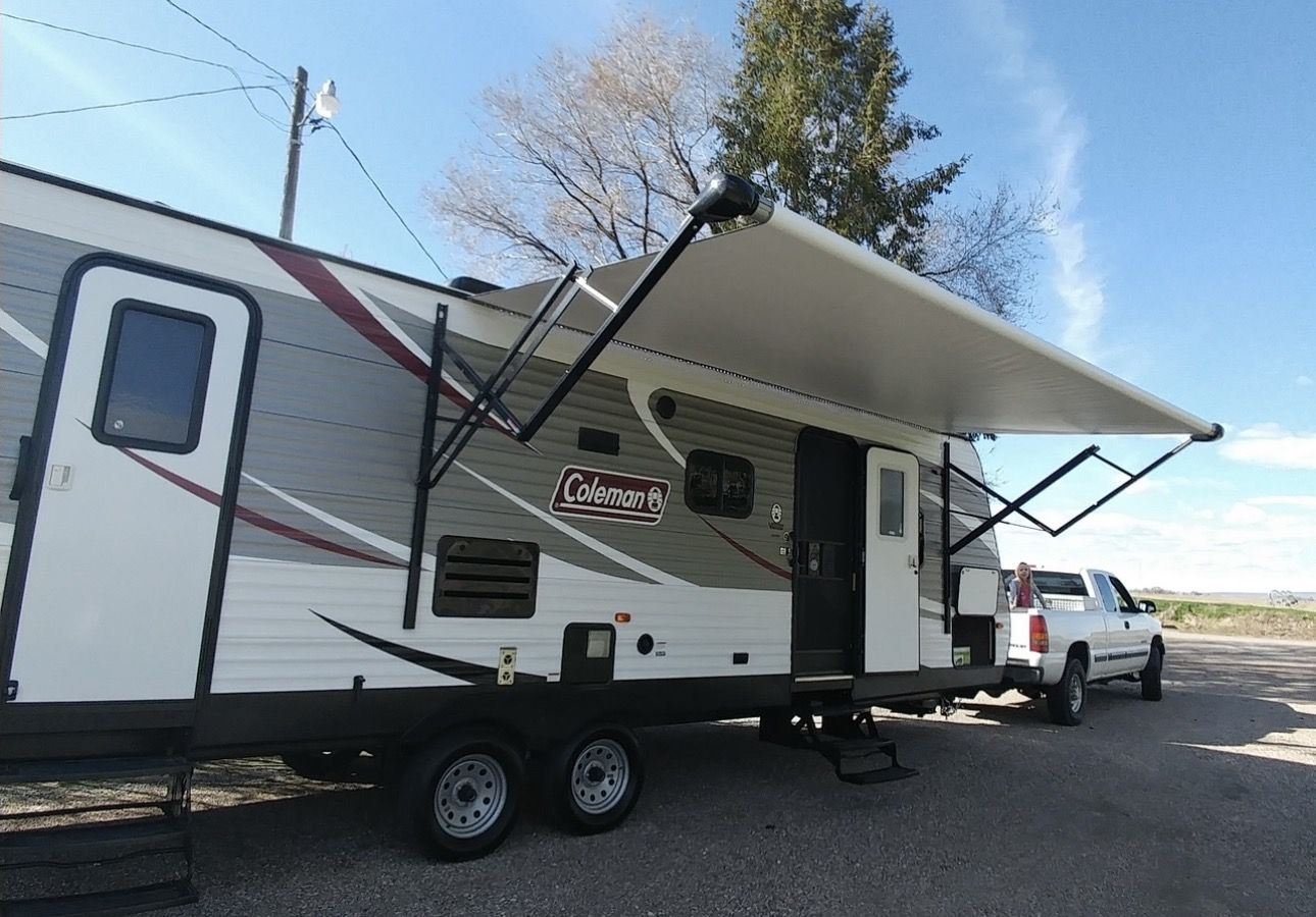 2017 Coleman 263bh Travel Trailer