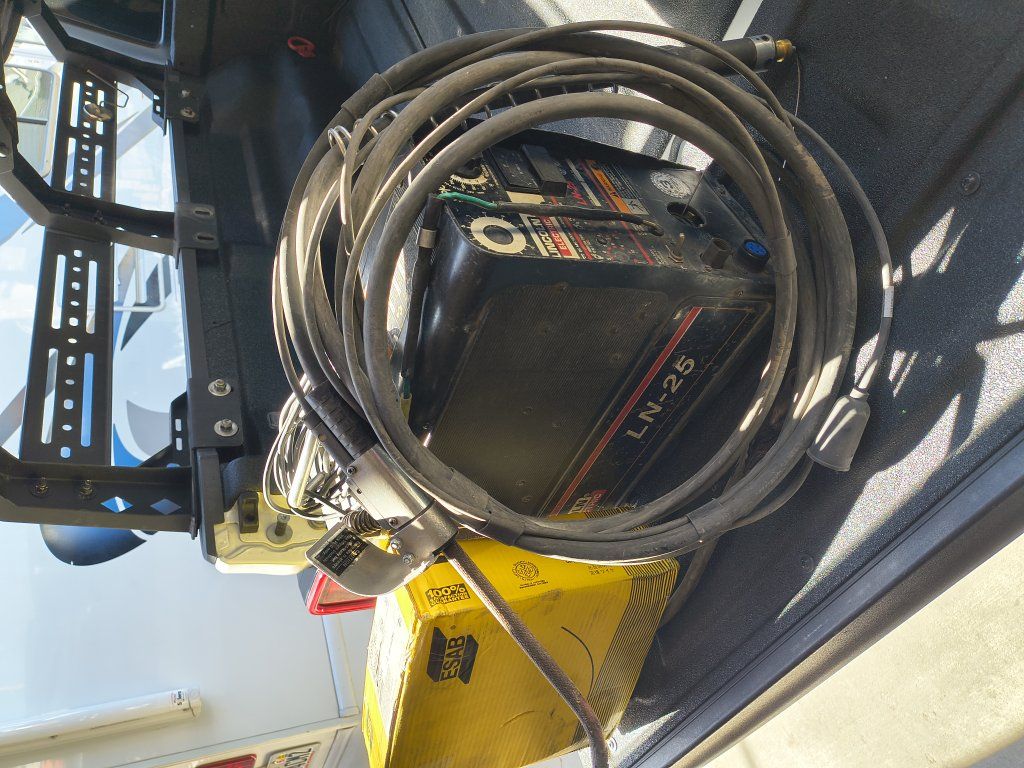 LN25 suitcase wire feed