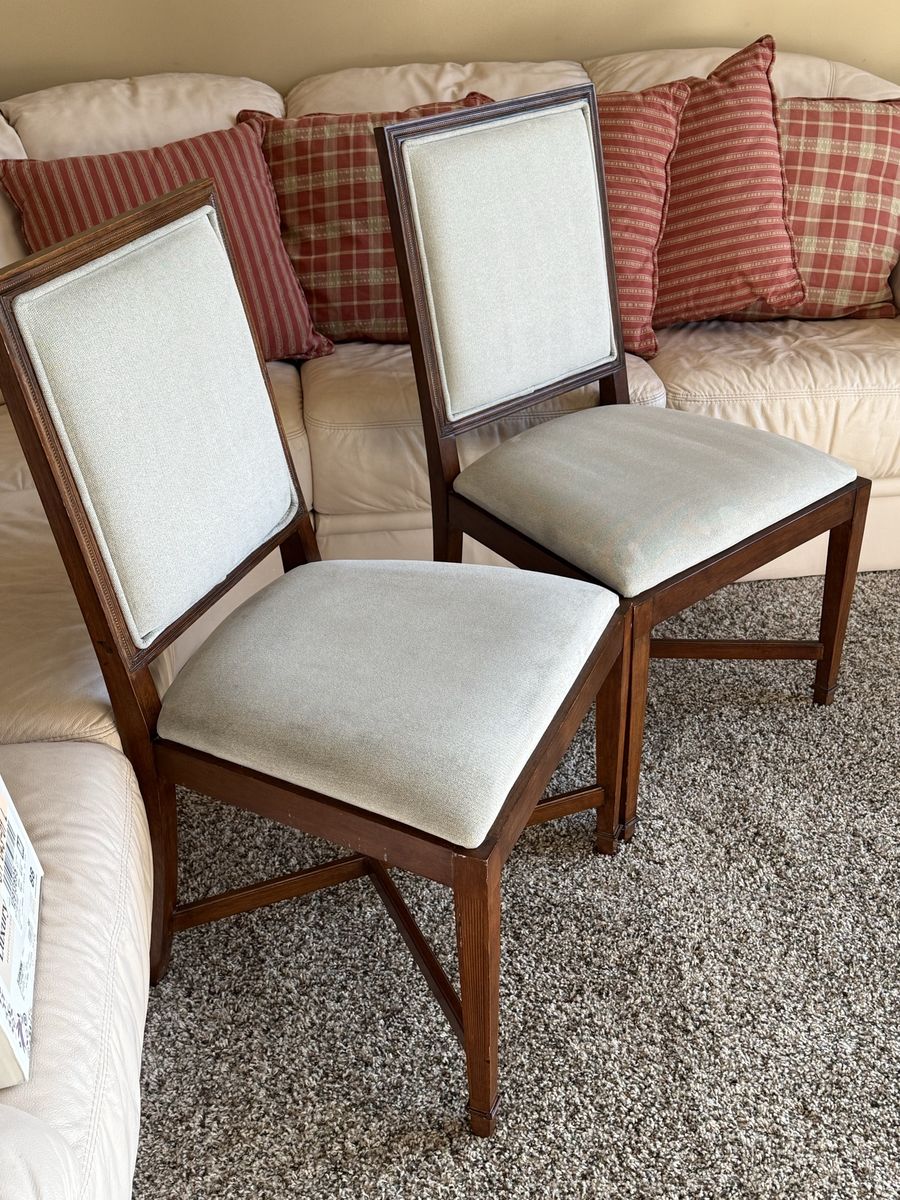 2 Very Nice Thomasville Chairs, Great Condition