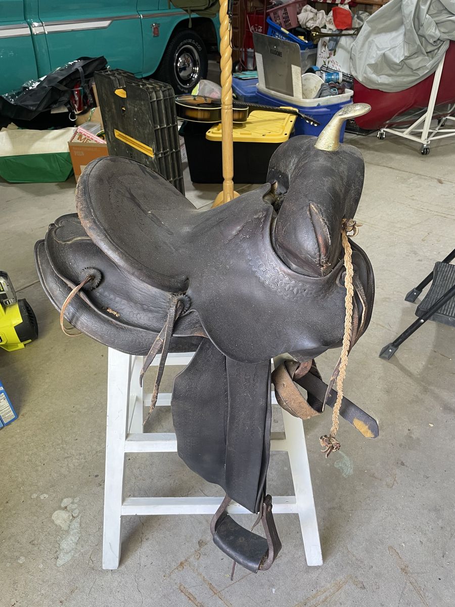 vintage Newton Bros.saddle