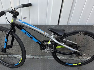 GT MICRO MINI(20" tires) bmx bike