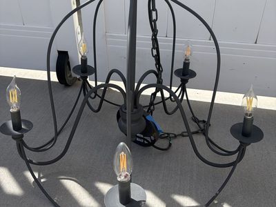 Hanging light fixture