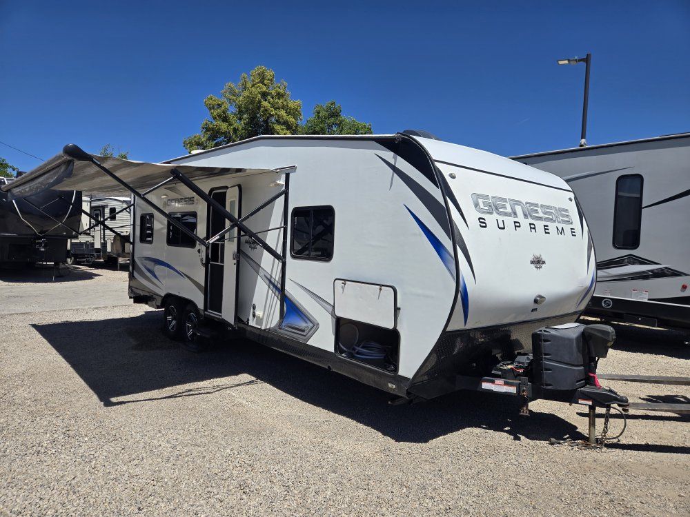 2018 Genesis Supreme 25fs Toy Hauler
