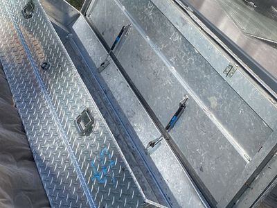 Diamond Plate Aluminum Truck Bed Tool Box - Weather Resistant Storage x a truck Silverado