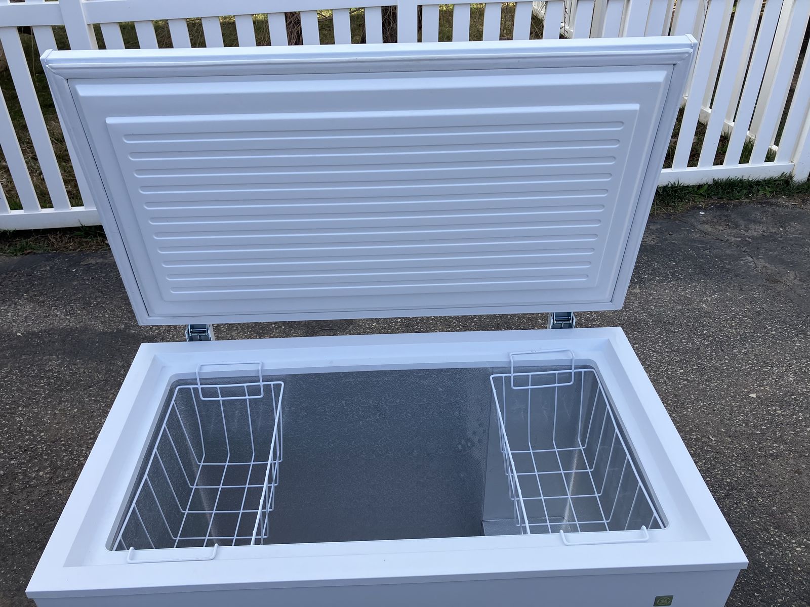 Chest Freezer 6 cu ft - price reduced