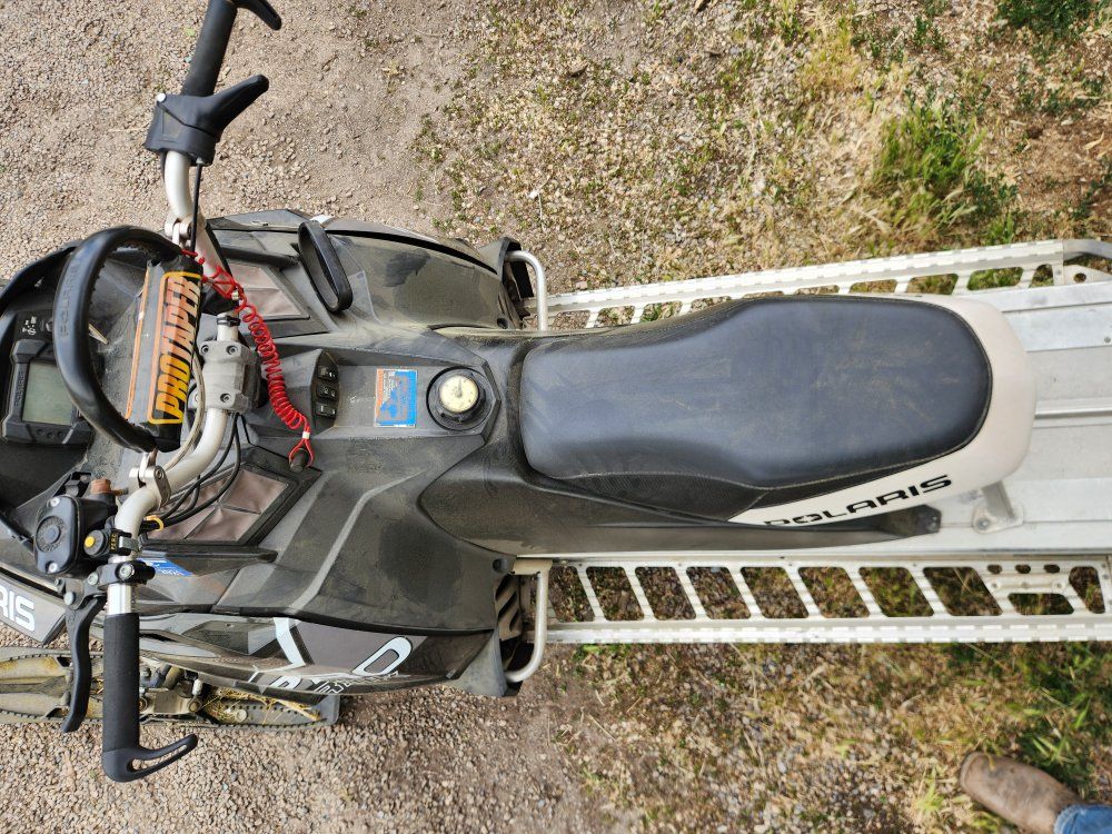 Main image 3