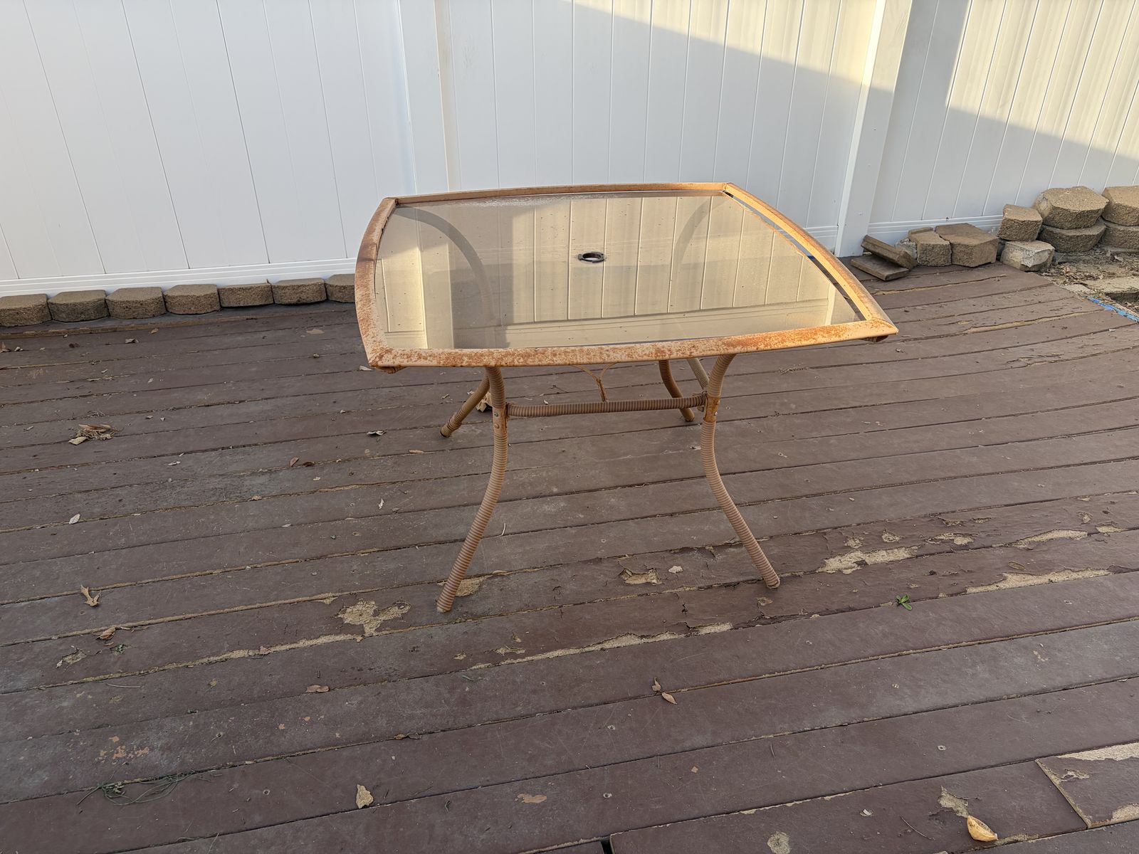 Free Table