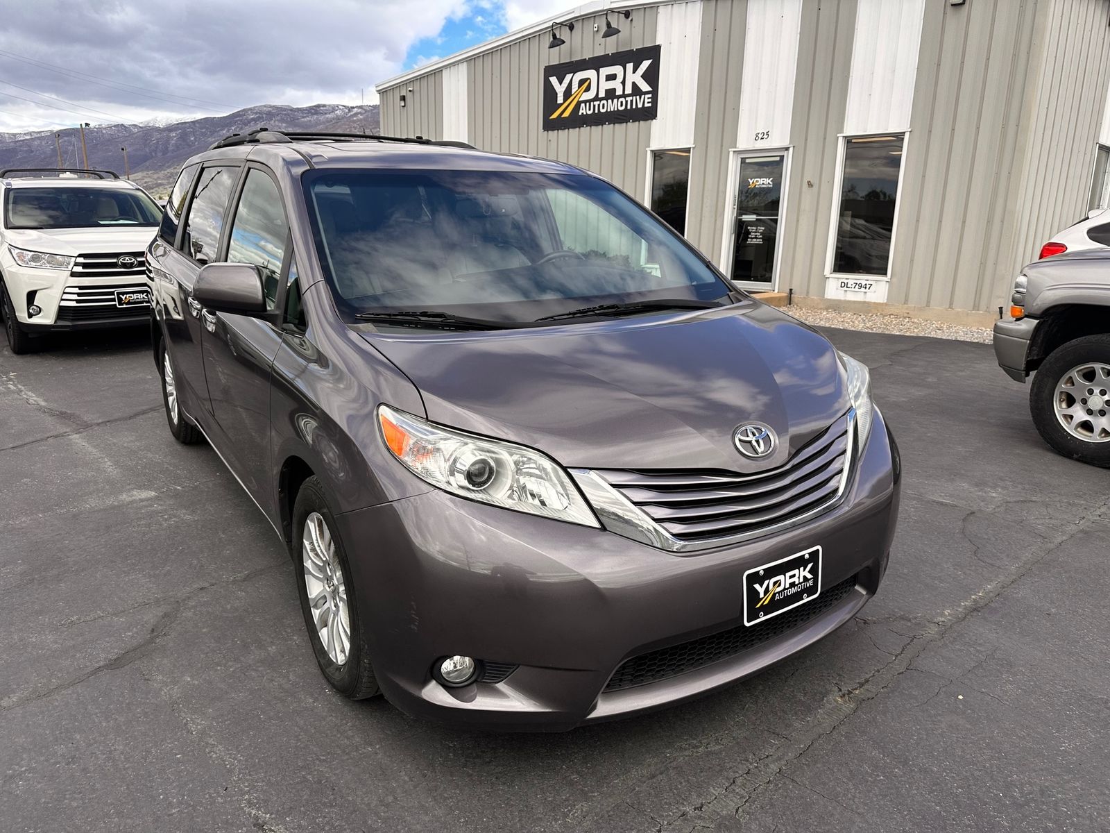 2015 Toyota Sienna XLE 8-Passenger