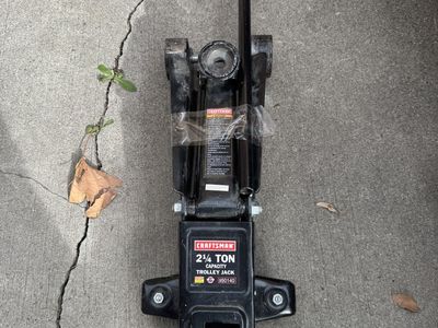 Craftsman Black 2.25 Ton Steel Hydraulic Trolley