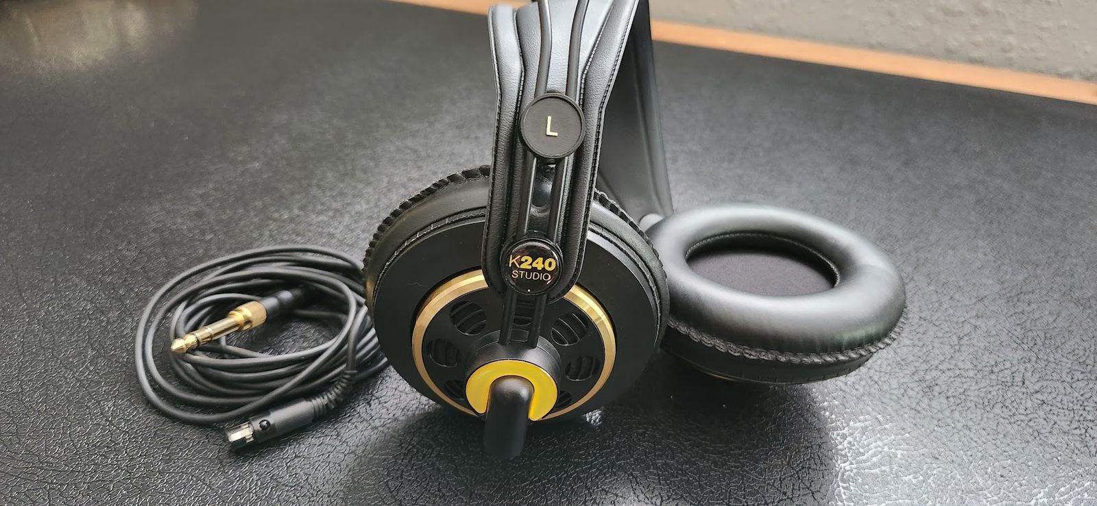 AKG K240 Studio 55 Ohm Semi-Open Headphones