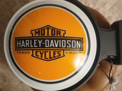 HARLEY-DAVIDSON MOTORCYCLES Indoor or Outdoor Rotating Pub Bar Garage Light w/Pull Chain - World's Finest Motorcycles Since 1903