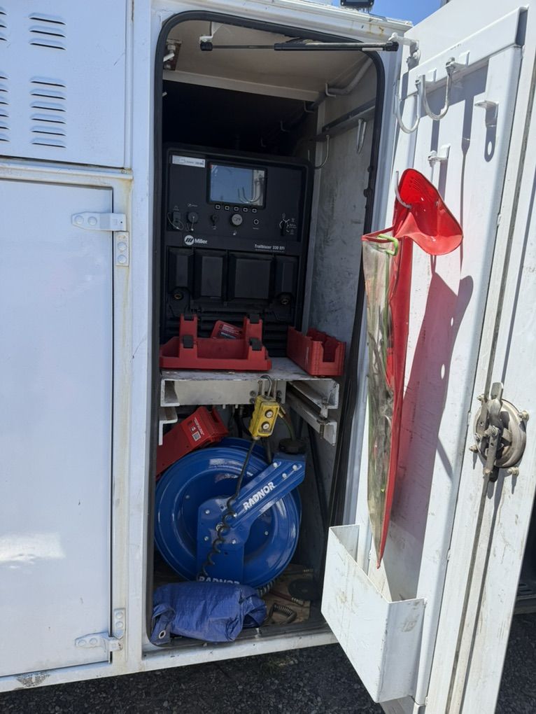 Miller 330 EFI Trailblazer