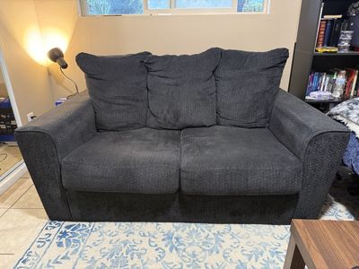 Dark Gray 2-Seater Loveseat Sofa - Compact & Comfortable