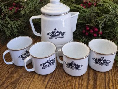 Coleman Speckled Enamelware Coffee Percolator Pot with 4 Matching Mugs Set White
