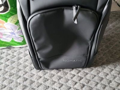Nomatic 20L-30L Travel Pack BackPack
Black