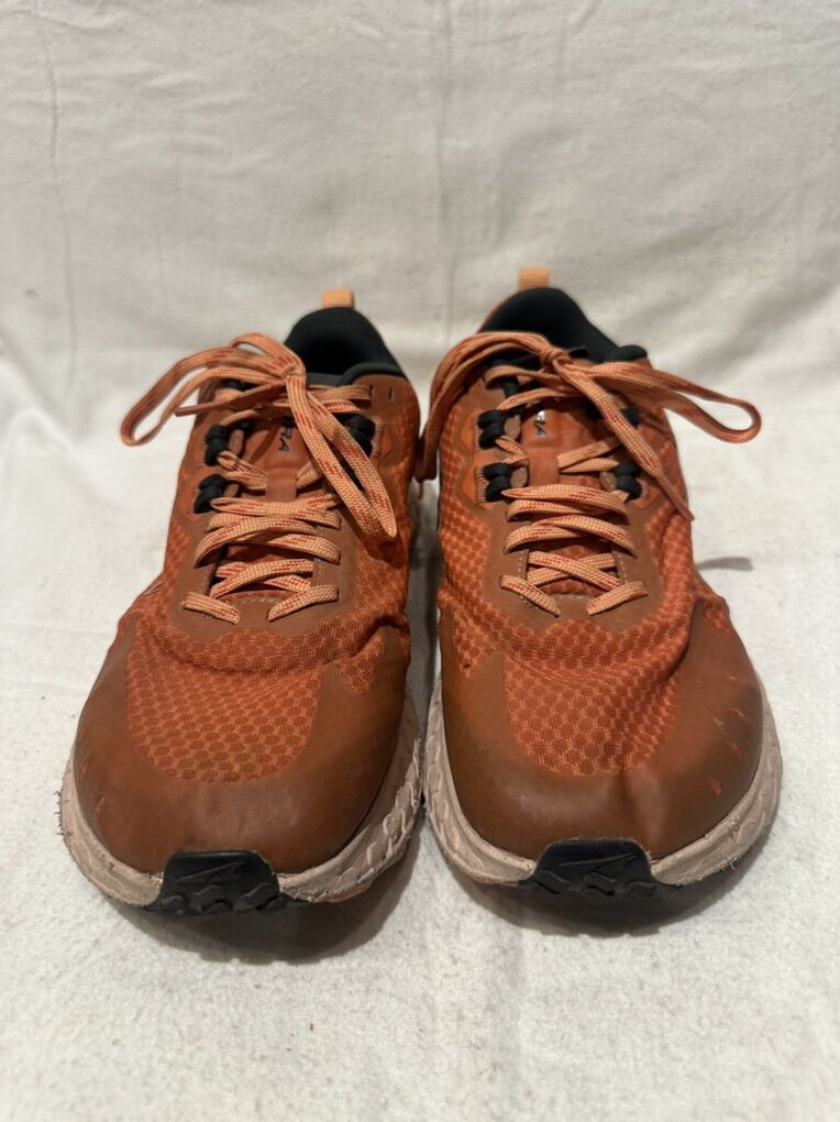 Altra Outroad Women’s 9.5 Orange Trail Shoes