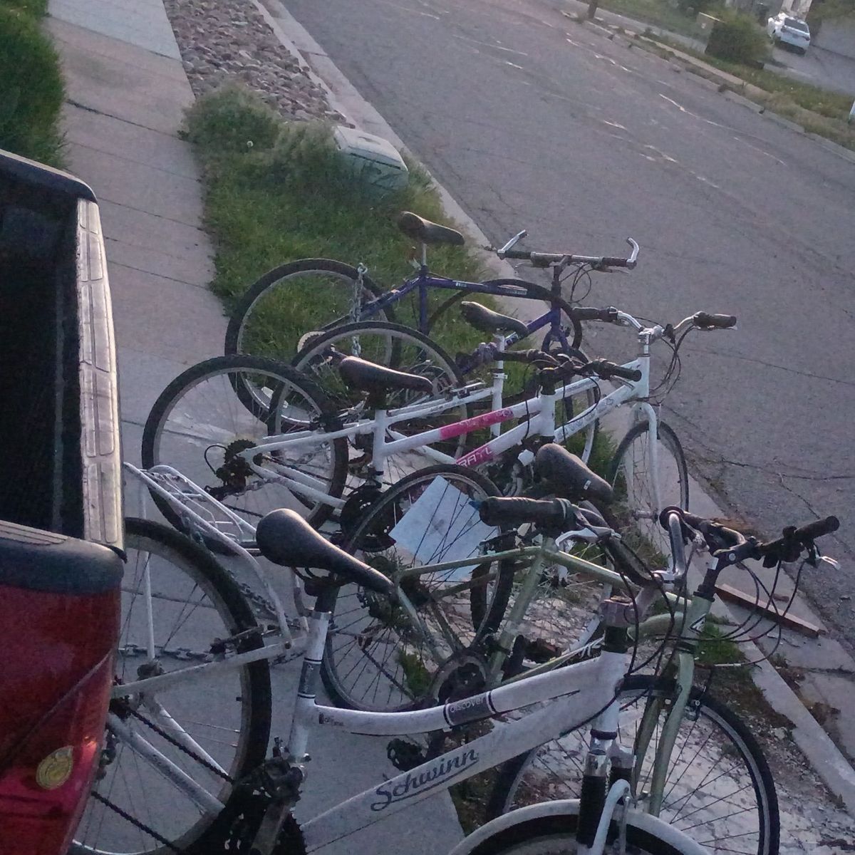 different brands of mountain bikes all new