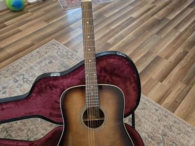 TETON acoustic guitar