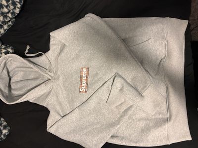 Burberry Supreme Hoodie SIze Medium