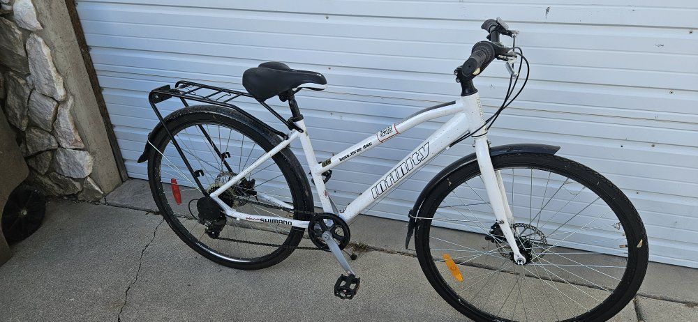 Slightly used bike in great condition