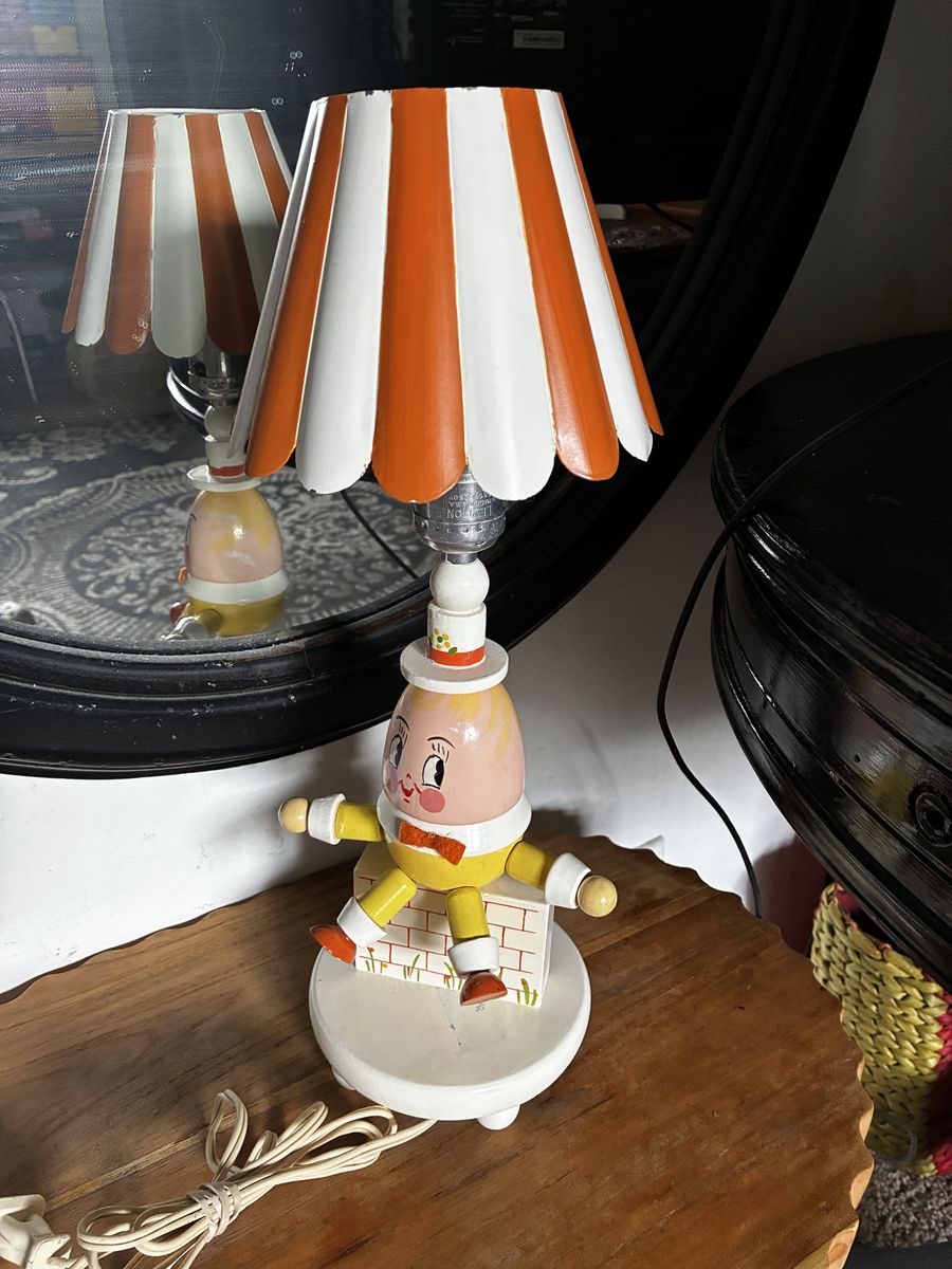 RARE Vintage Humpty Dumpty Wooden Table Lamp Orange & White Striped Shade Nursery Decor