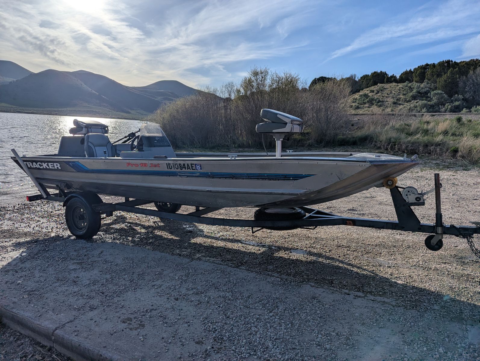 Pro 18 Tracker Jet Drive Boat -1997 with 120 HP