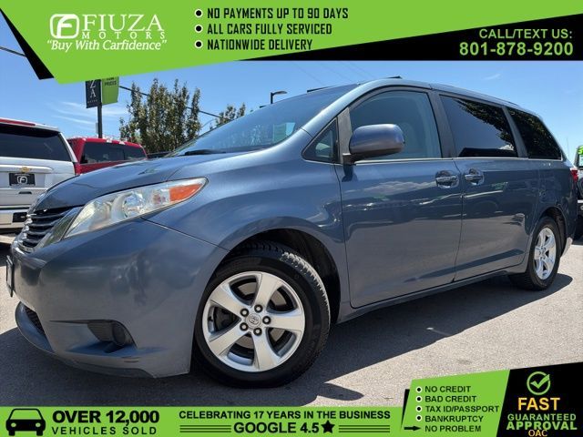 2017 Toyota Sienna LE 8-Passenger
