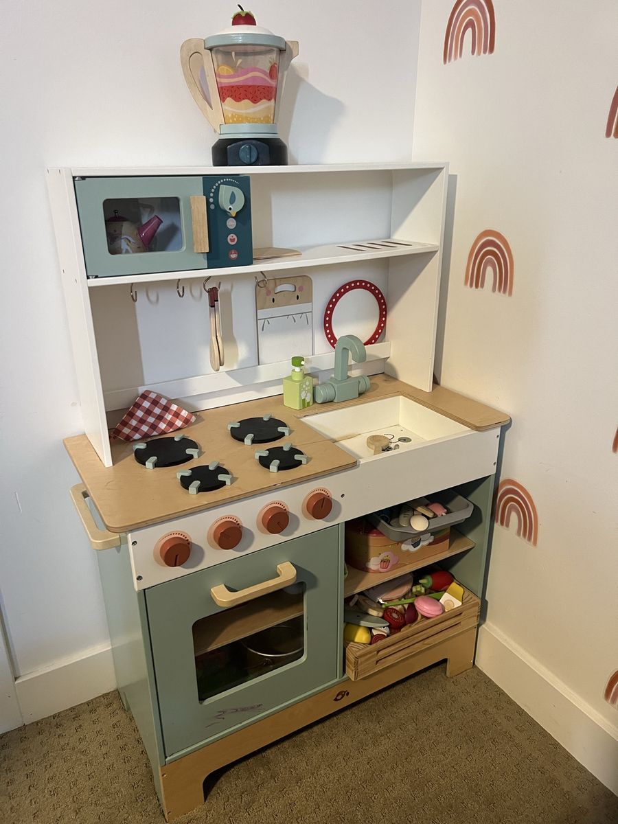 Tender Leaf Kids play Kitchen
