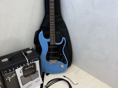 Squier Sonic Stratocaster + Fender Champion II 25 Amp Bundle – Like New