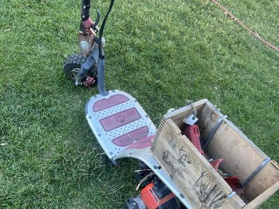 43cc 2-Stroke Gas Scooter with Wooden Cargo Box - Needs Carburetor Repair