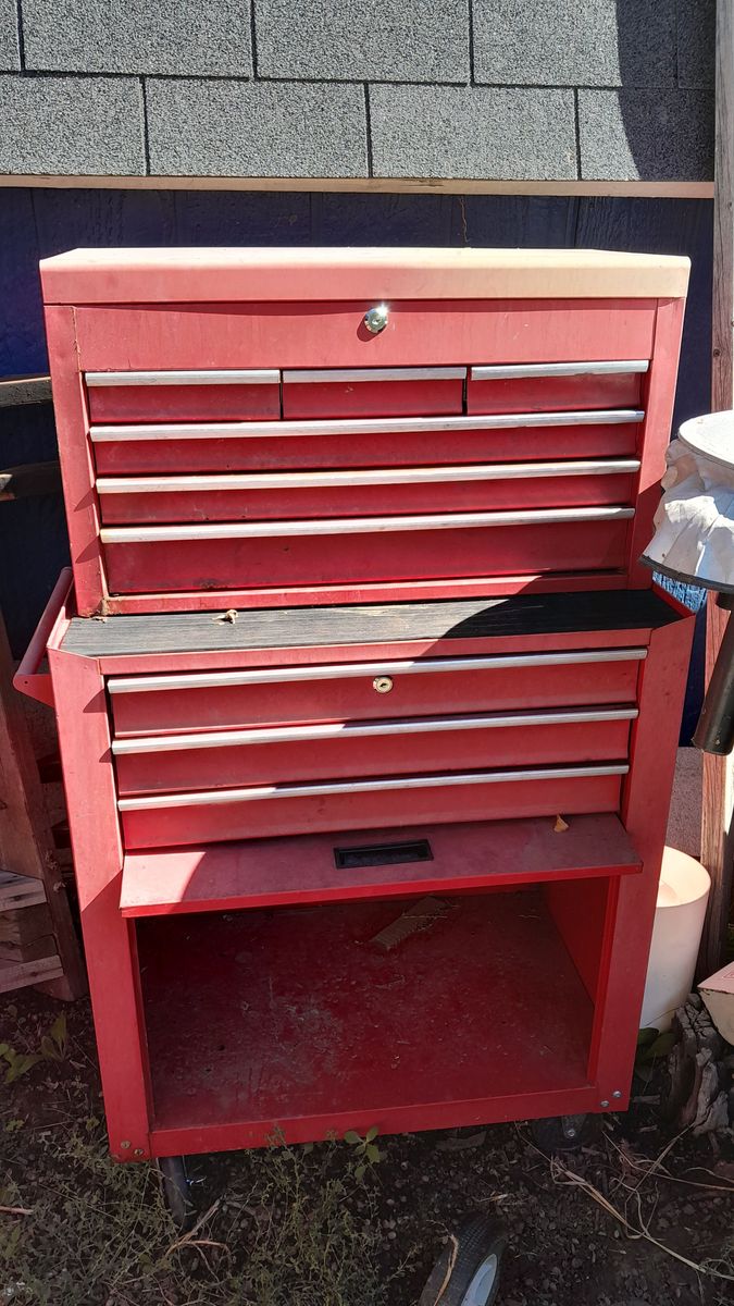 Roll-away 2 piece toolbox